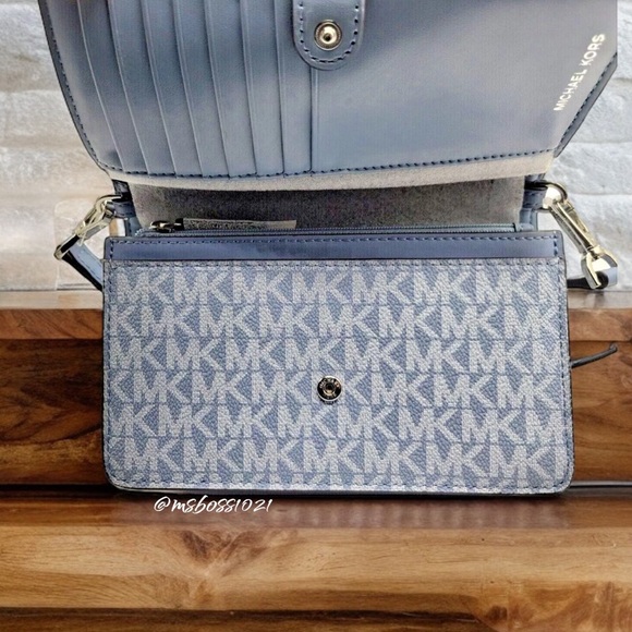 Michael Kors Jet Set Charm Small Phone Crossbody - Picture 5 of 6